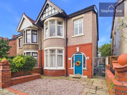 Kirkstall Avenue, Blackpool, FY1