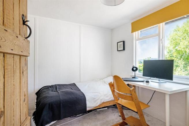 19 Paygate Cottages BN8 5RL-10.jpg