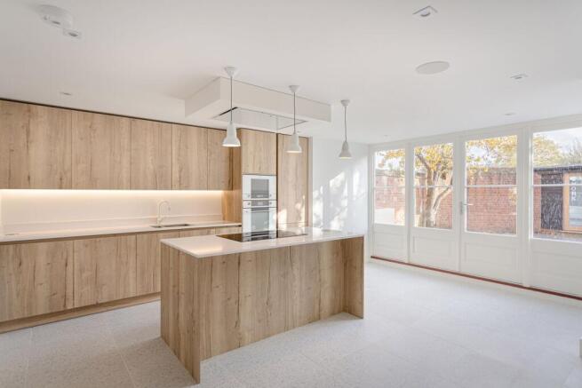 Kitchen breakfast room