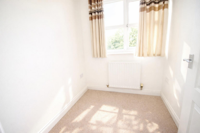 2 bed Apartment to rent Image 5