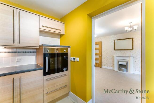 8706613-interior06.jpg