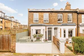 44, Myrtle Road, London W3 6EA