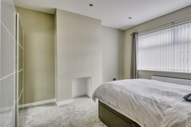 41 Drayton Rd Irthlingborough-2.jpg