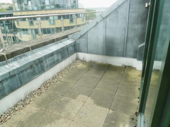 2 bed Flat for sale Image 9