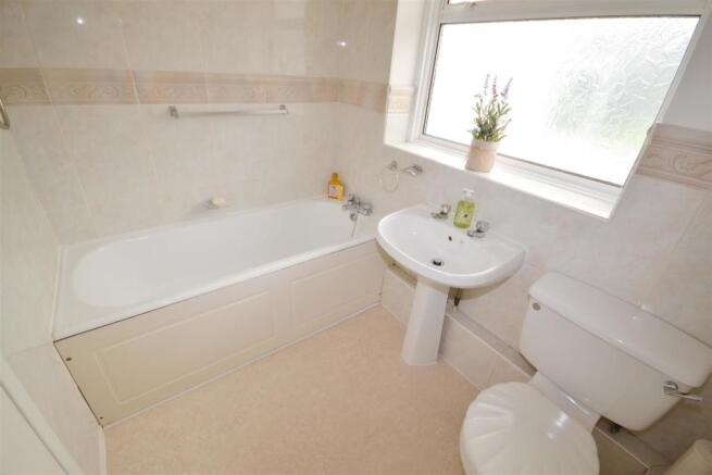 bathroom #2.JPG