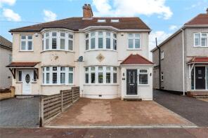 30, Lincoln Avenue, Rush Green, Romford RM7 0SR