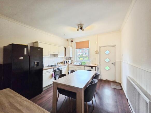 2 bed Terraced for sale Image 5