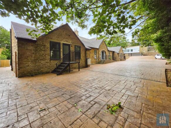 2 bed Apartment to rent Image 12