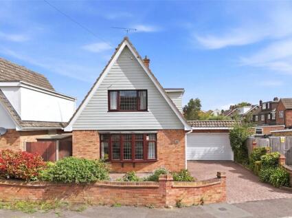 Holt Farm Way, Rochford, Essex, SS4
