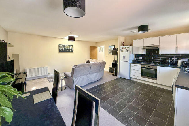 Living room/kitchen