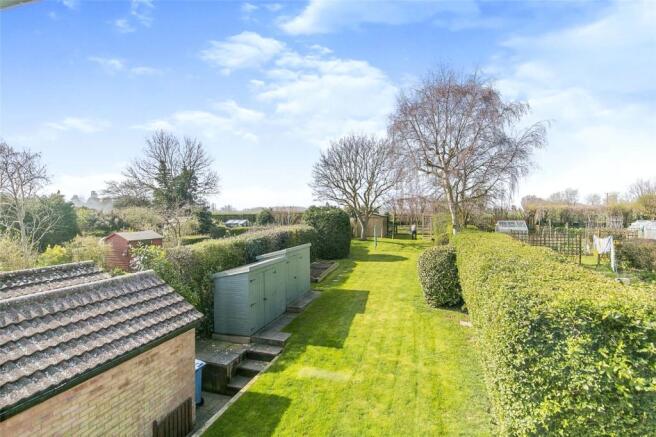 Garden & Views