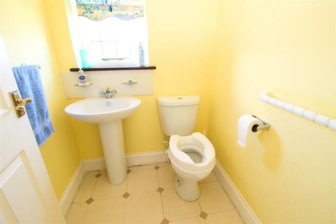 cloakroom.jpg