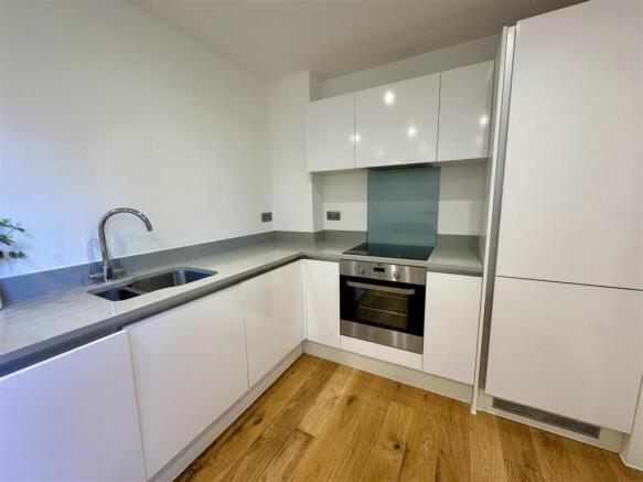 Kitchen Pic 4.jpeg