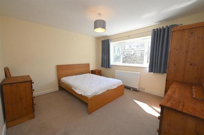 bedroom.JPG