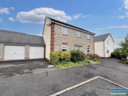 21, Long Barton Avenue, Okehampton EX20 1FR