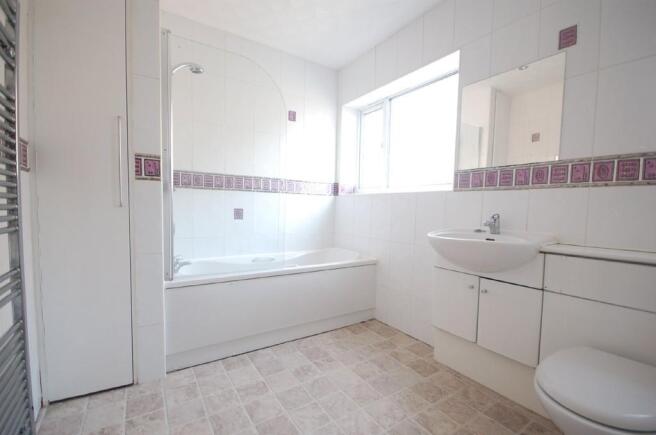 Family Bathroom S...