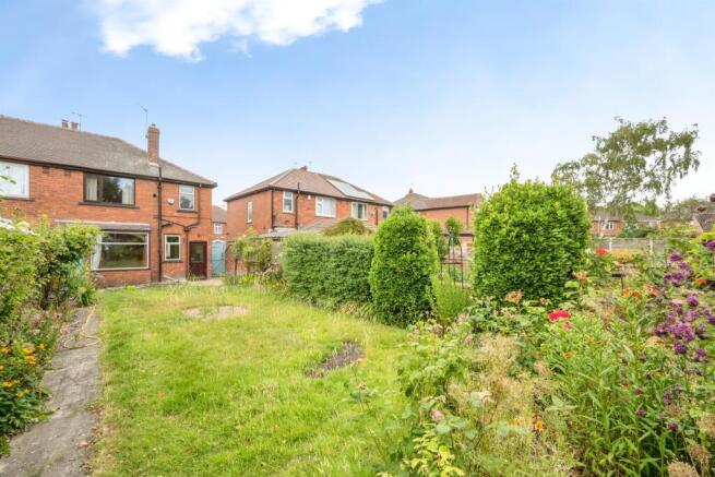 3 bed Semi-Detached for sale Image 12