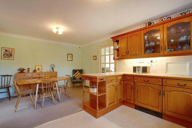 Dining kitchen