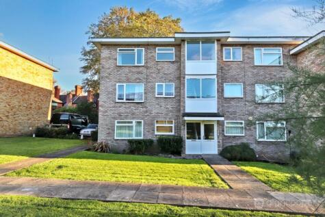 Simon Close, Attleborough, Nuneaton, CV11 4JR