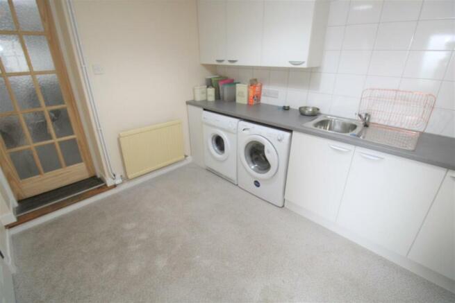 UTILITY ROOM.JPG