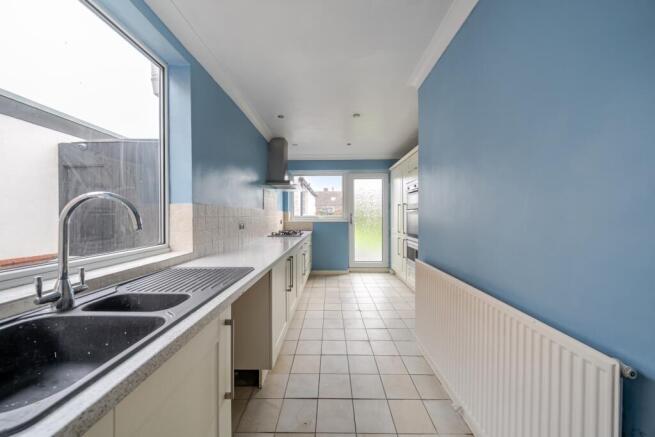 3 bed Semi-Detached for sale Image 8