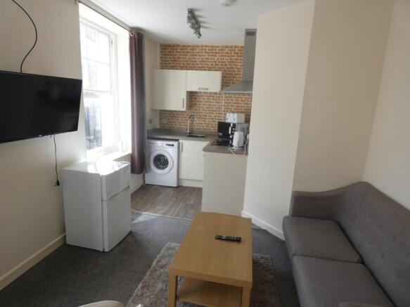 Lounge/Kitchen