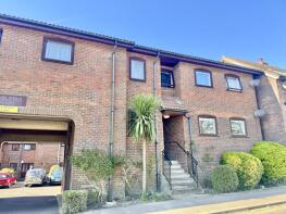 2, Athelstan Court, St Thomas Park, Lymington SO41 9FB