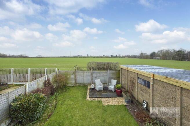 Rear Garden & View