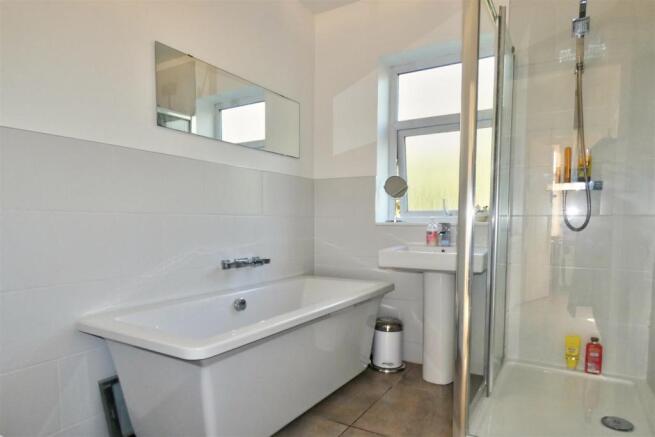 BATHROOM/W.C.