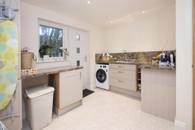UTILITY ROOM/POTENTIAL ANNEXE KITCHEN