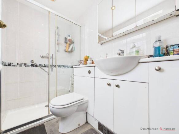3 bed Semi-Detached for sale Image 10