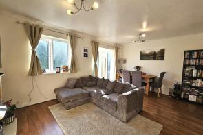 16, Oliver Court, Unadopted Roads Around Herts Training School, Crouchfields, Ware SG12 0PP