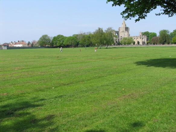 Snowden Field