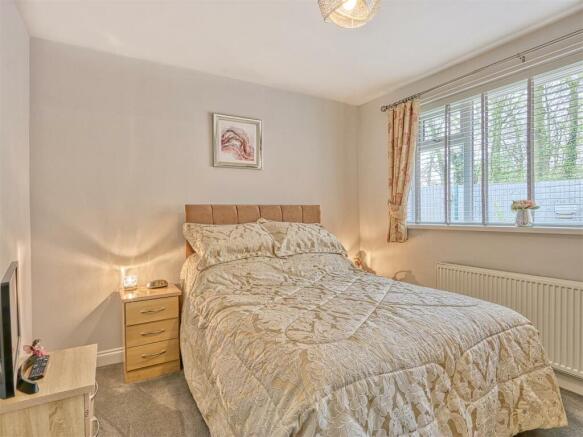 bed 2 - rear