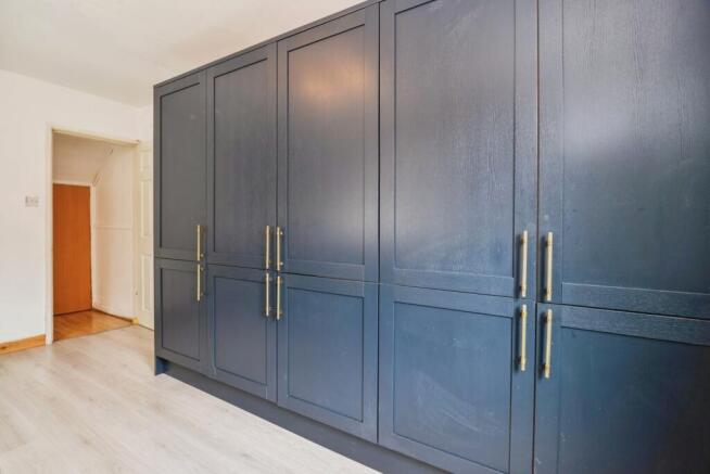 3 bed Terraced for sale Image 5