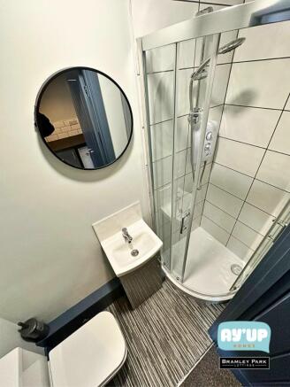 1 bed House Share to rent Image 4