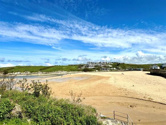 1 Seashore House View