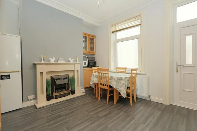 3 bed Terraced for sale Image 6