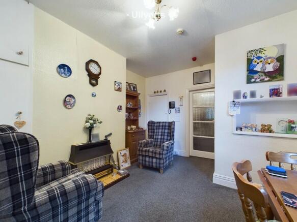 4 bed Semi-Detached for sale Image 7