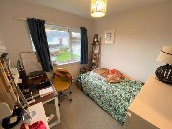 Single bedroom/office