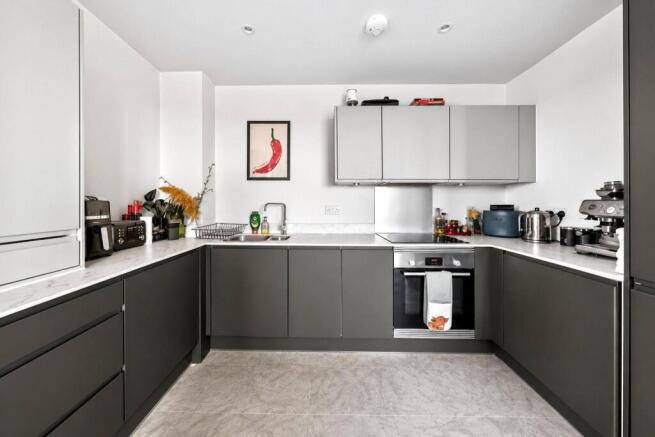 Parva Grove, Perivale, Greenford photo 4