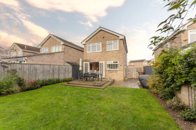 53 Hambleton Road (Externals) (2 of 4)