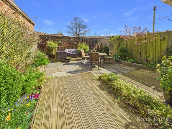 9 bed Semi-Detached for sale Image 5