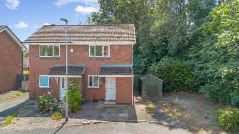 Flaxley Close, Birchwood, WA3