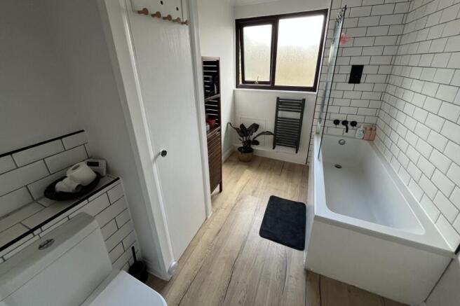 En-Suite Bathroom