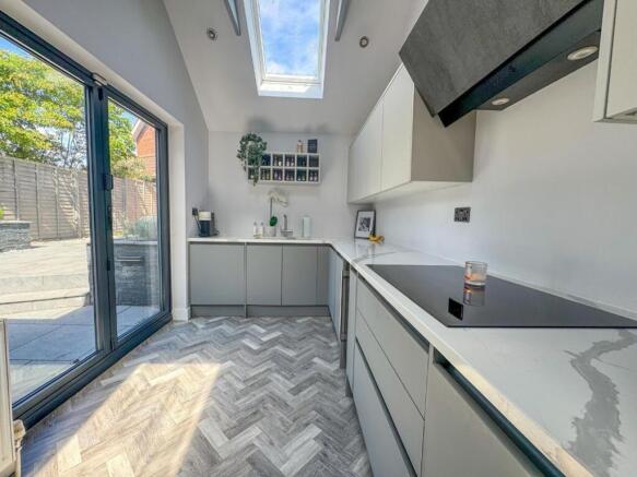 Oak Tree Road, Ampthill, MK45 photo 3