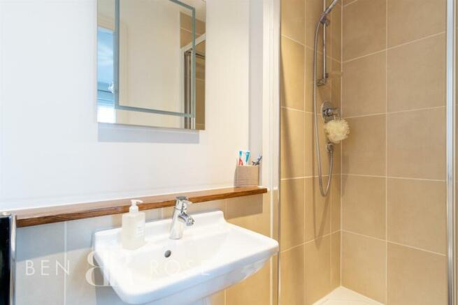 Master Ensuite
