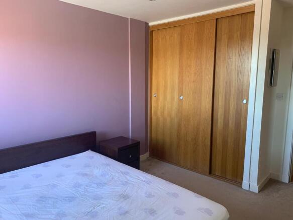 1 bed Apartment to rent Image 10