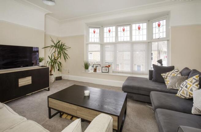 3 bed Flat to rent Image 3