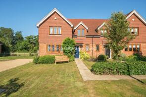 4, Fishers Wood Grove, Bromley BR2 8FD